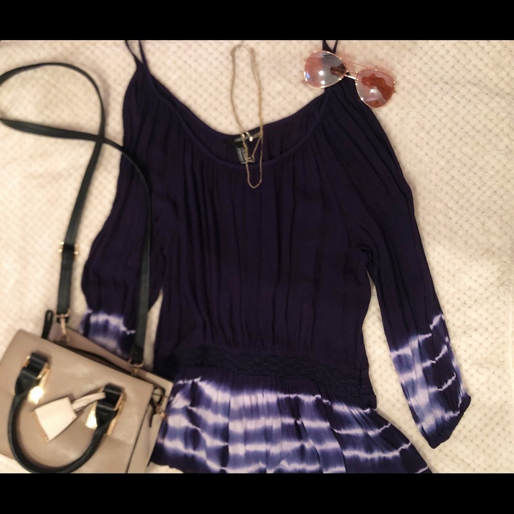Navy top